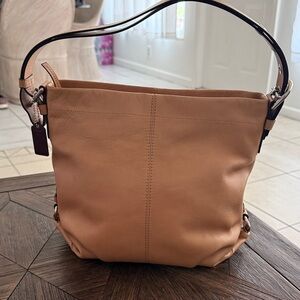 Coach Vintage F15064 Tan Leather Shoulder Bag | Classic Hobo Purse |